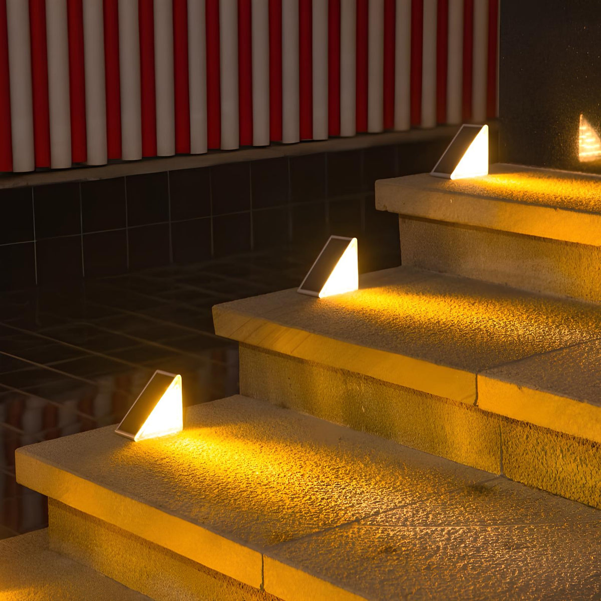 Veronia | Solar-Powered Outdoor Step Lights