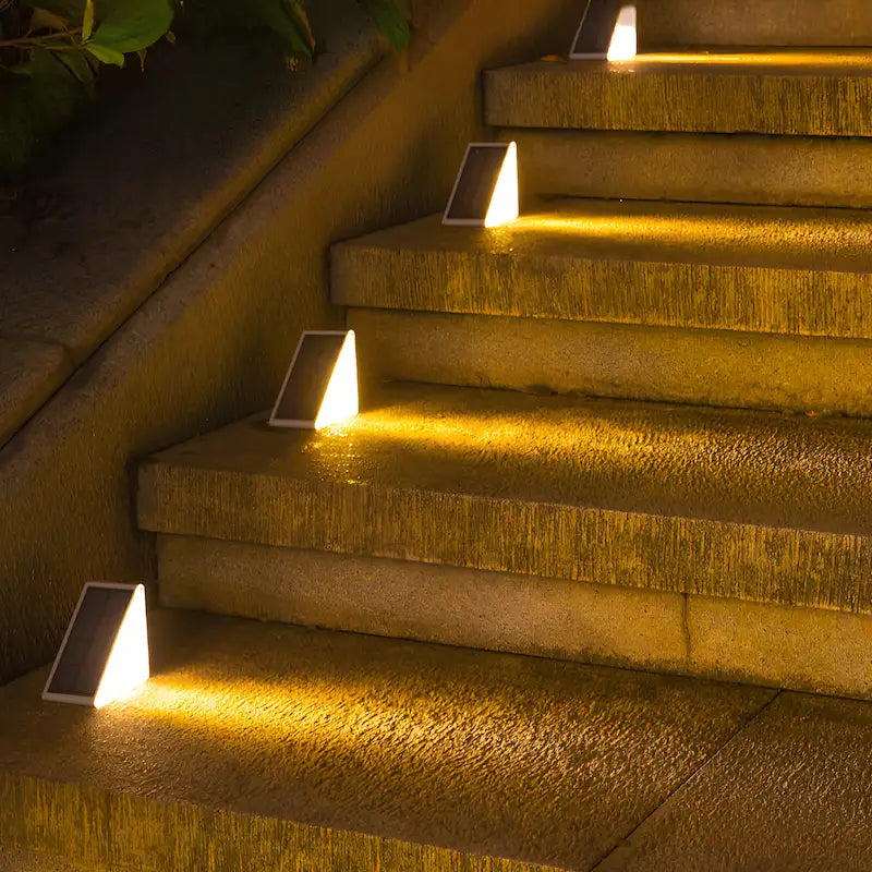 Veronia | Solar-Powered Outdoor Step Lights