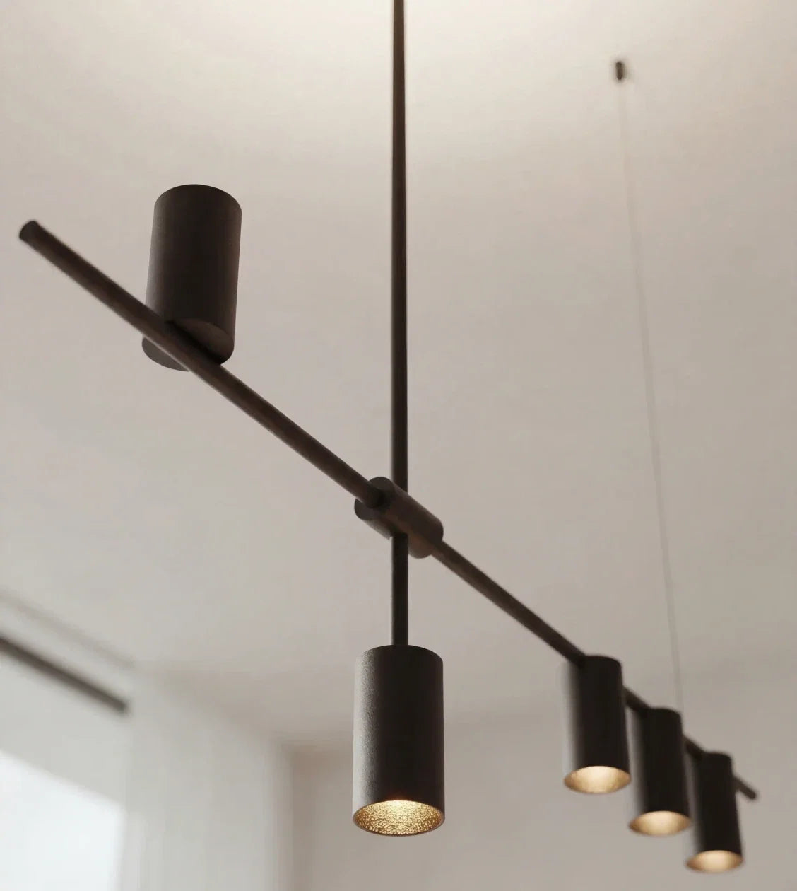 Valente | Linear Pendant Light with Adjustable Cylinders
