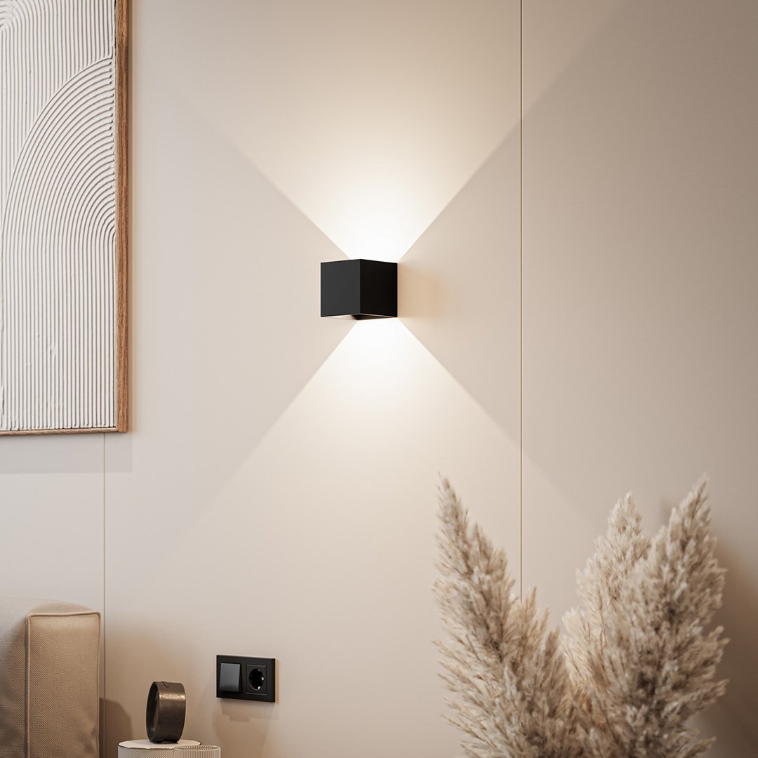 Brymar | LED Wall Light with Adjustable Beam