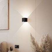 Voltar | Battery-Powered LED Wall Light