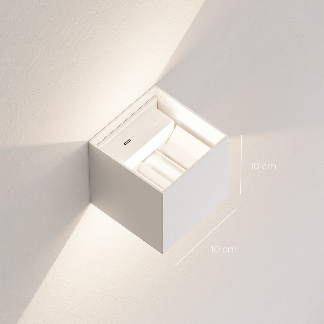 Brymar | LED Wall Light with Adjustable Beam