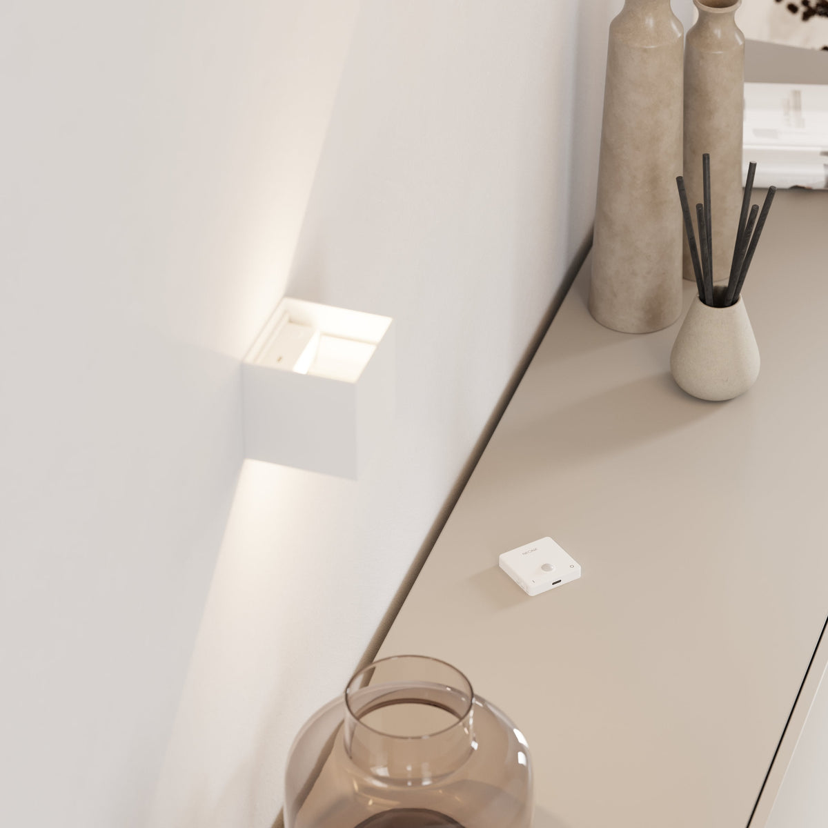 Brymar | LED Wall Light with Adjustable Beam