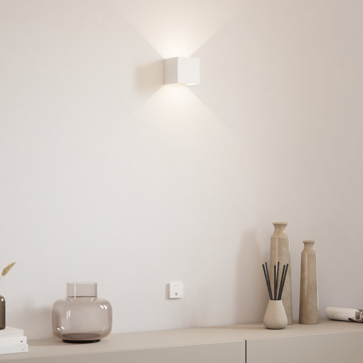 Brymar | LED Wall Light with Adjustable Beam