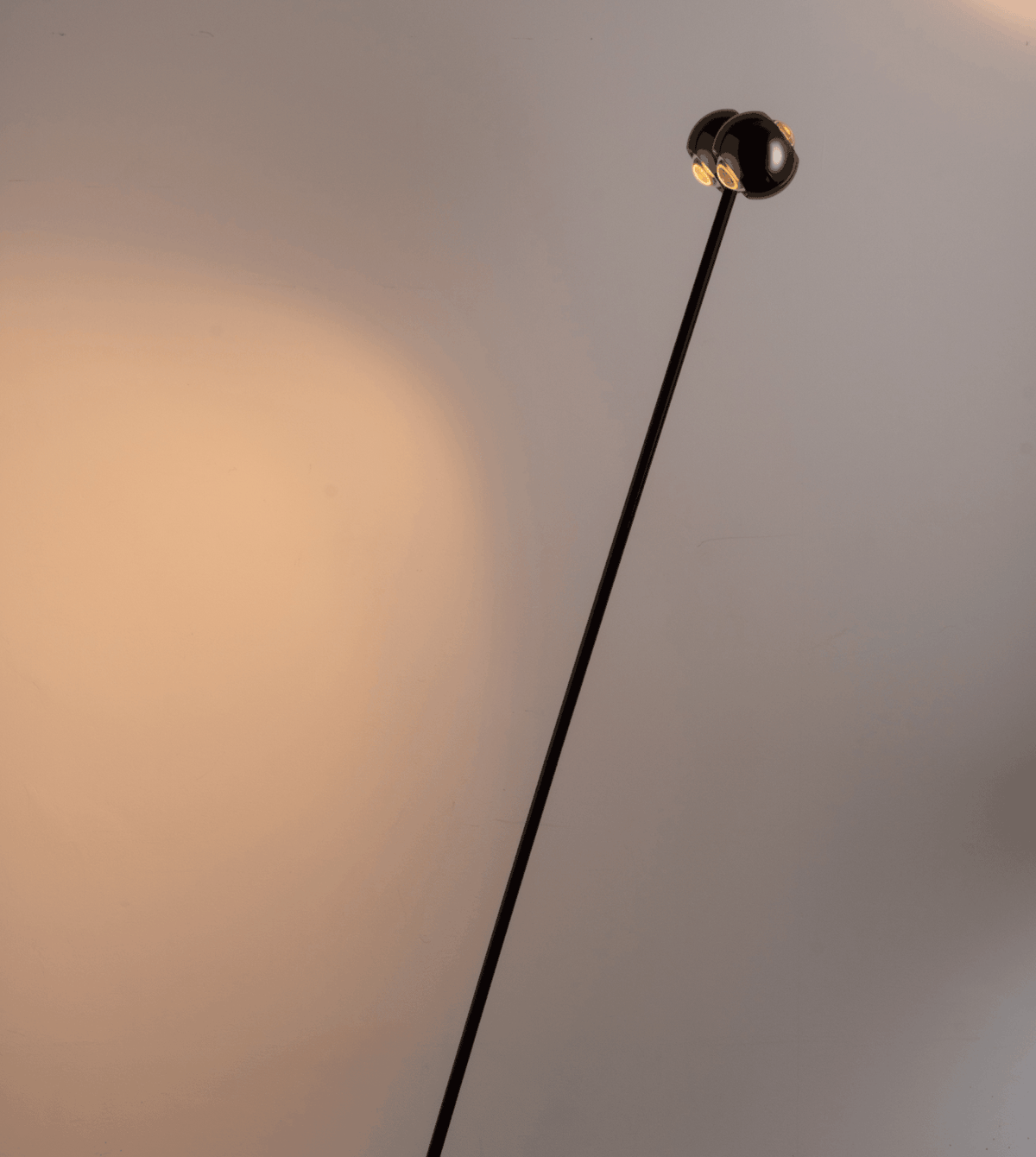 Cyrano | LED Floor Lamp with Adjustable Chrome Heads