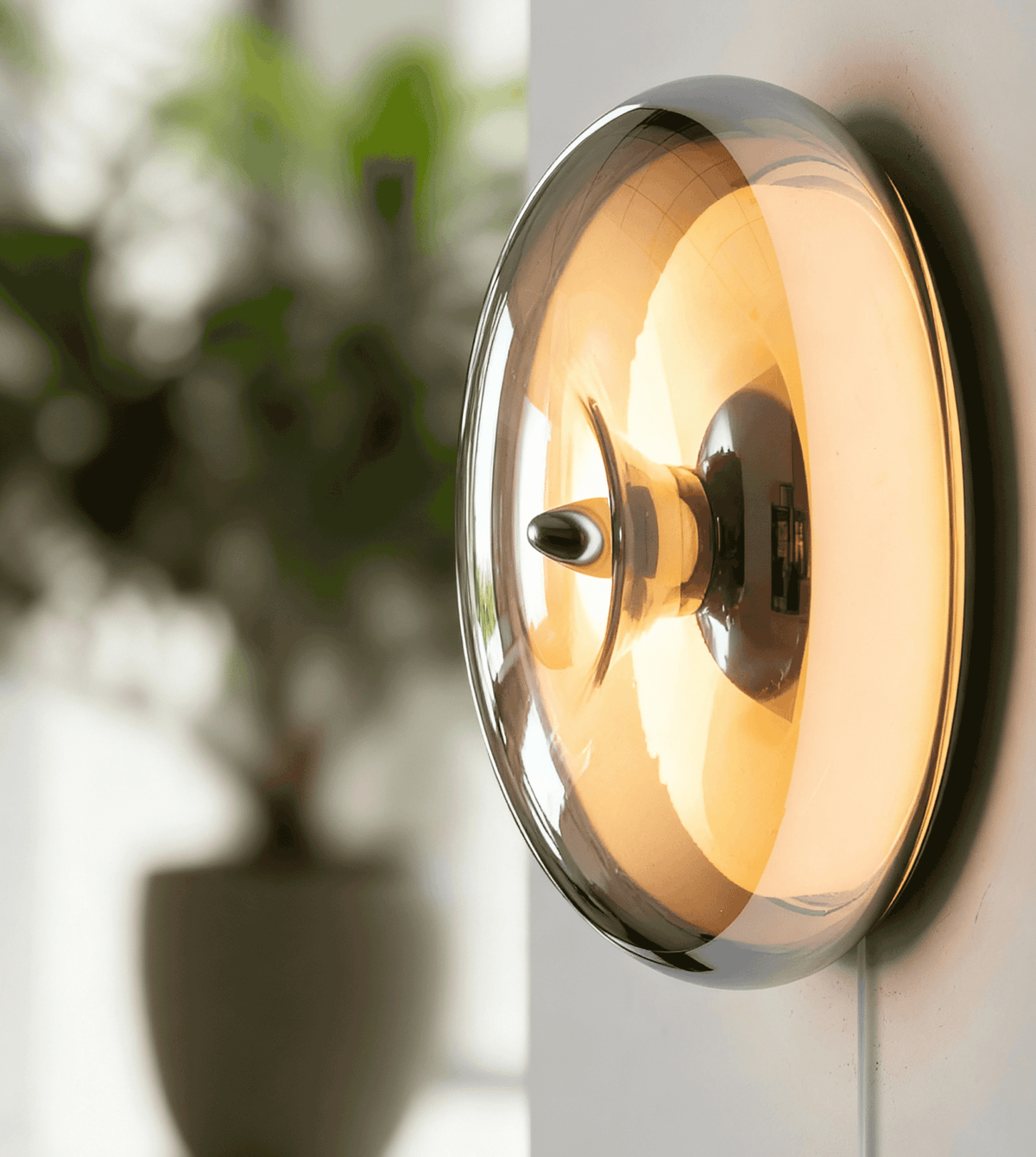 Cirelle | LED Glass Wall Light with Touch Dimmer