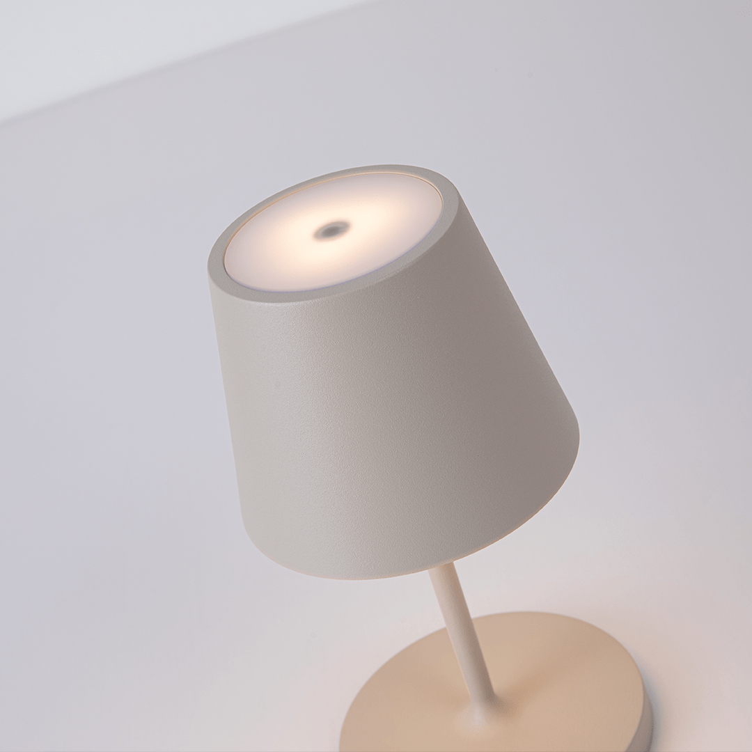 Fiorin | Rechargeable LED Table Lamp