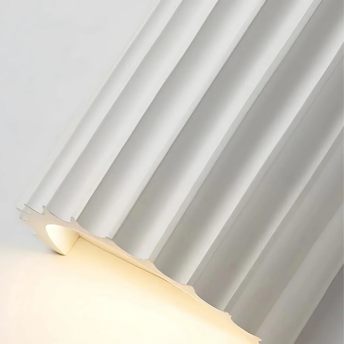 Rylle | Fluted Resin Wall Light