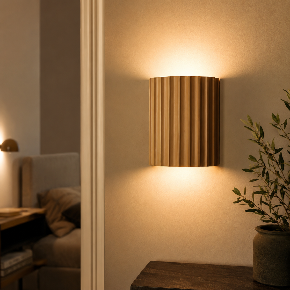 Rylle | Fluted Resin Wall Light