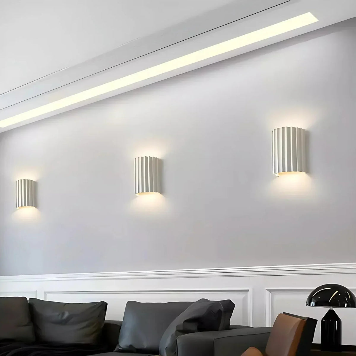 Rylle | Fluted Resin Wall Light