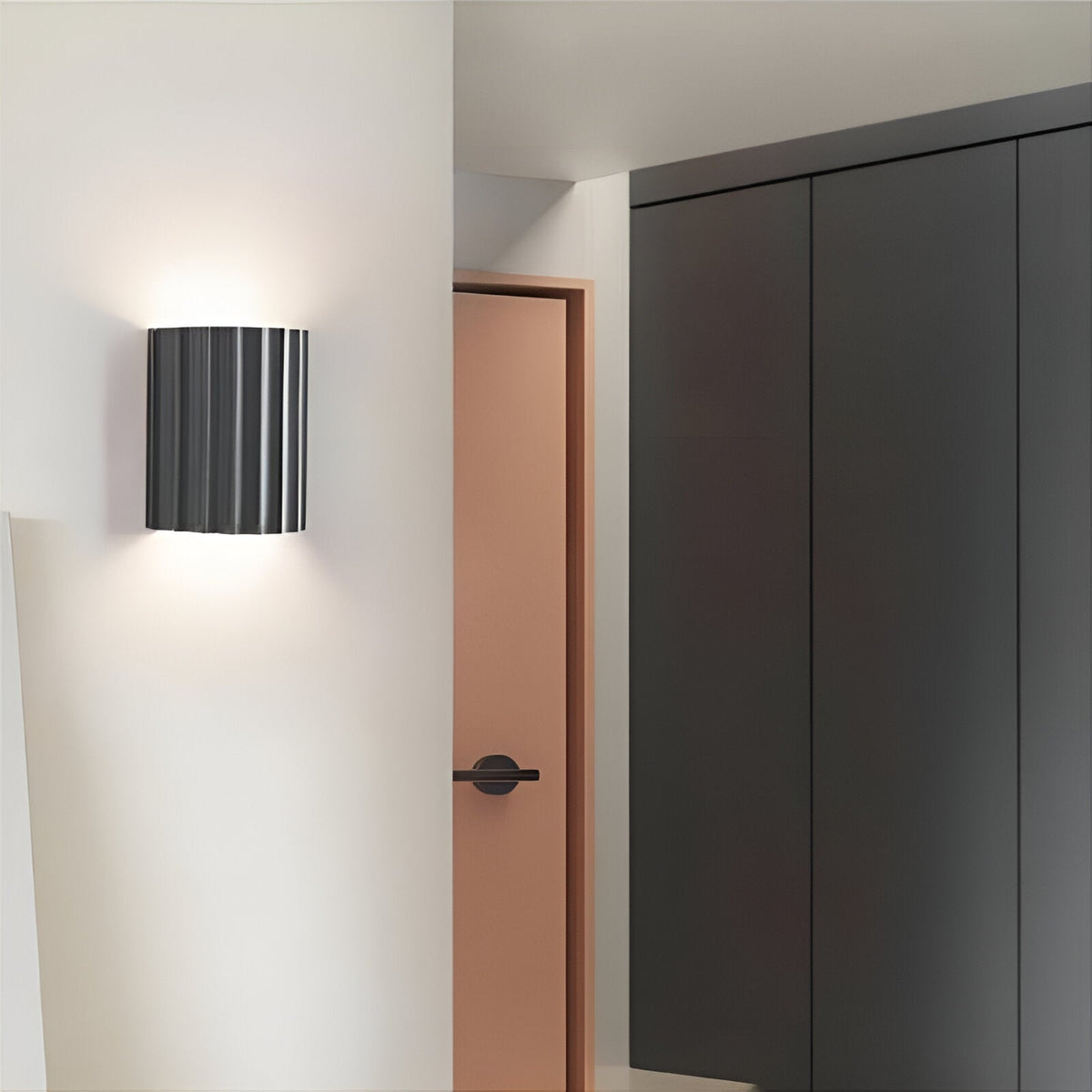 Rylle | Fluted Resin Wall Light