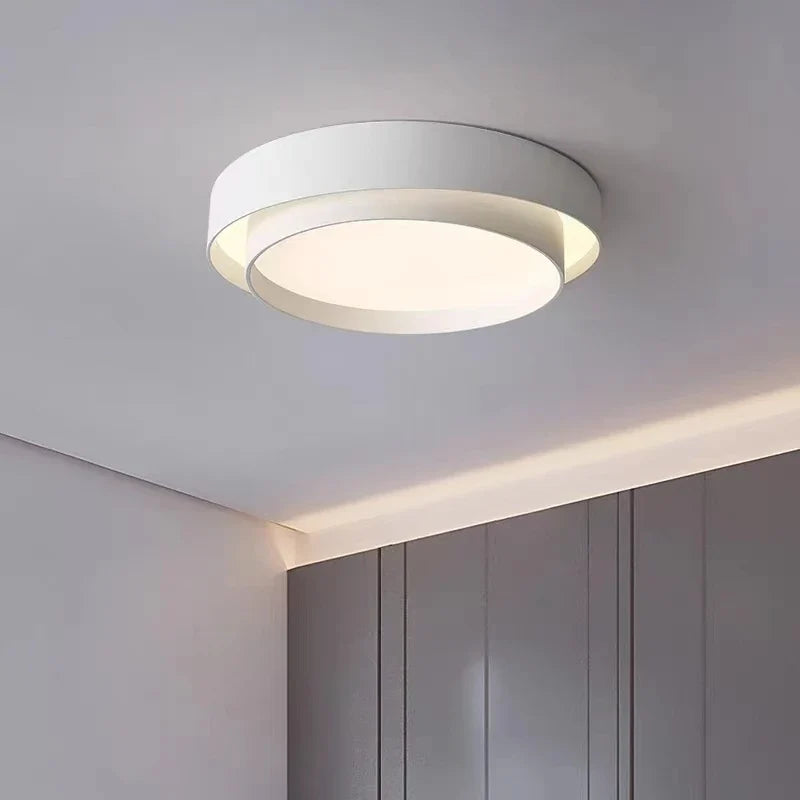 Halo | Modern LED Ceiling Light with Overlapping Ring Frame