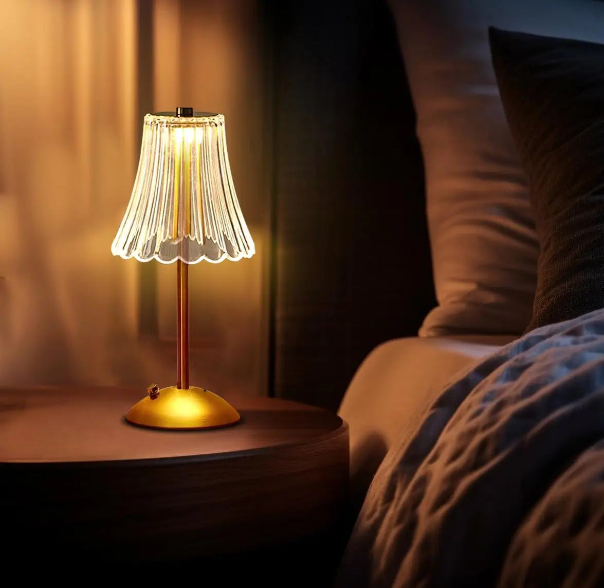 Zinovia | Rechargeable Crystal Table Lamp with Gold Finish