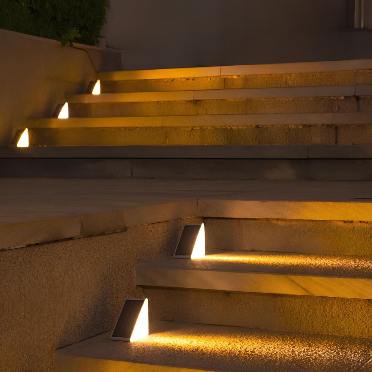 Veronia | Solar-Powered Outdoor Step Lights