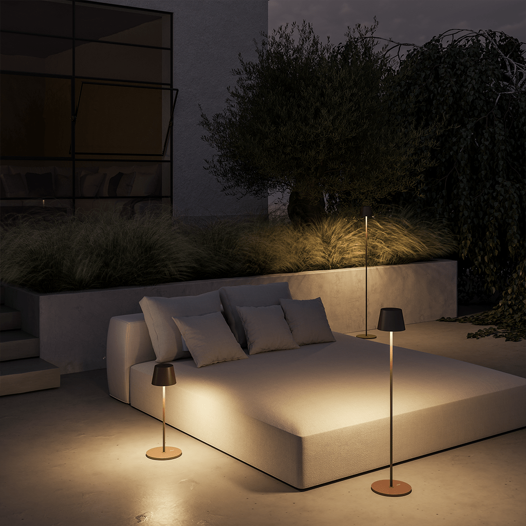 Jett | Battery-Powered LED Floor Lamp