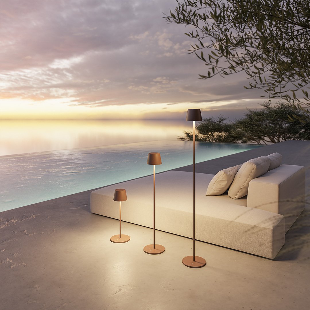 Jett | Battery-Powered LED Floor Lamp