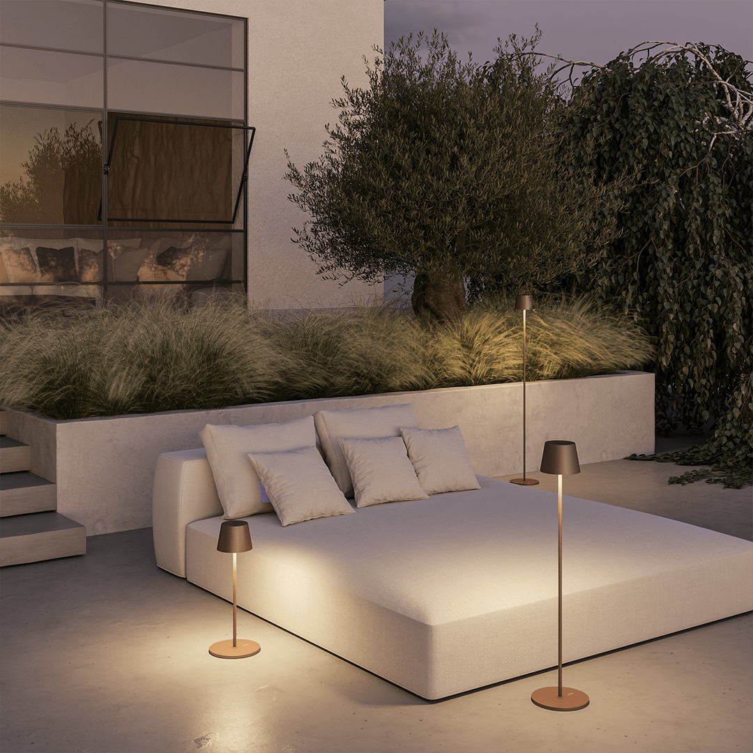 Jett | Battery-Powered LED Floor Lamp