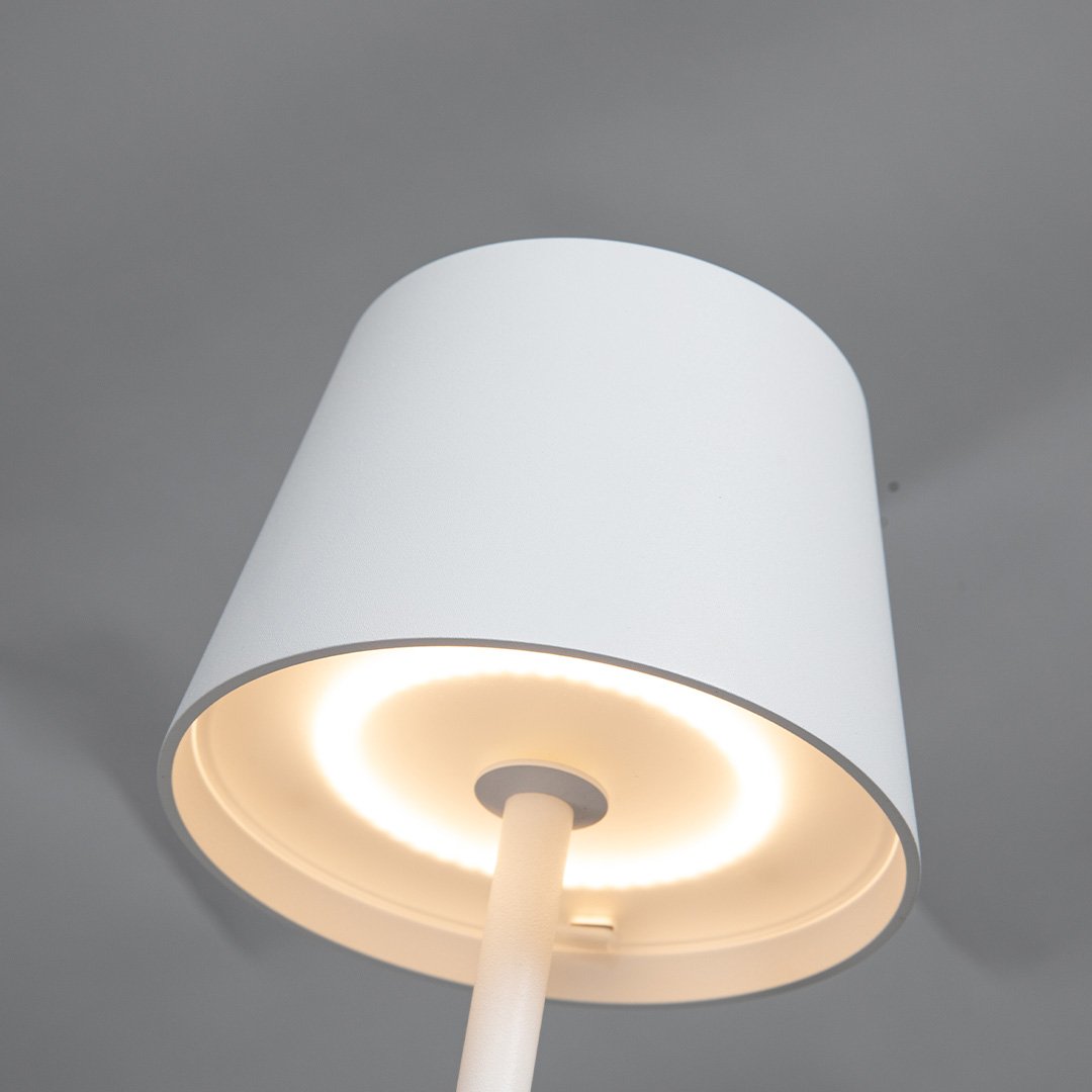 Jett | Battery-Powered LED Floor Lamp