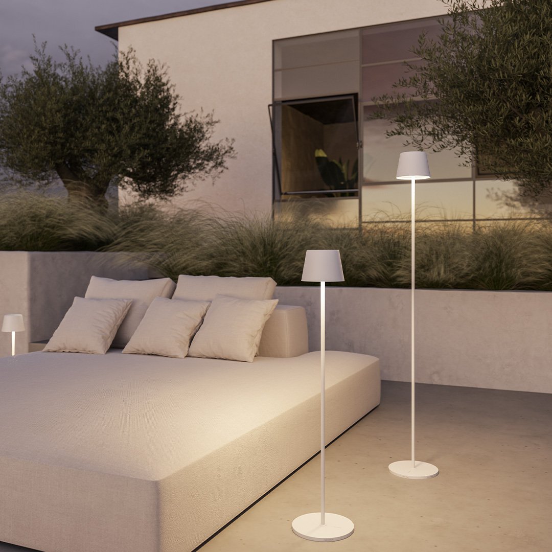 Jett | Battery-Powered LED Floor Lamp