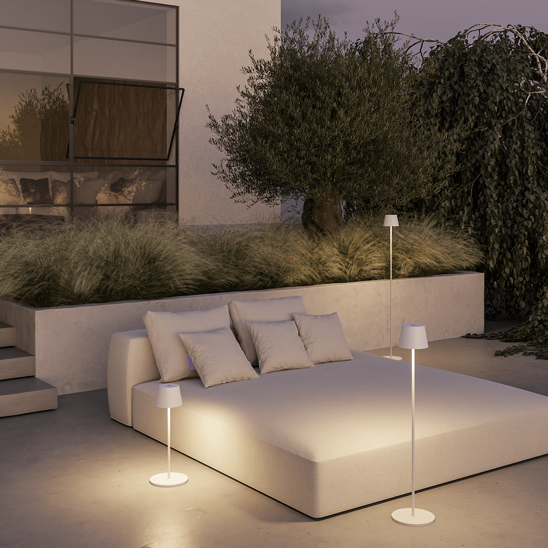 Jett | Battery-Powered LED Floor Lamp
