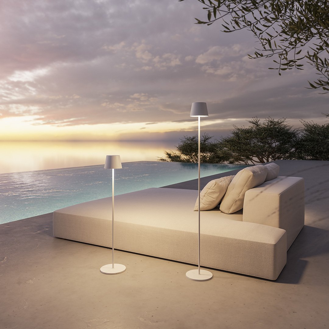 Jett | Battery-Powered LED Floor Lamp