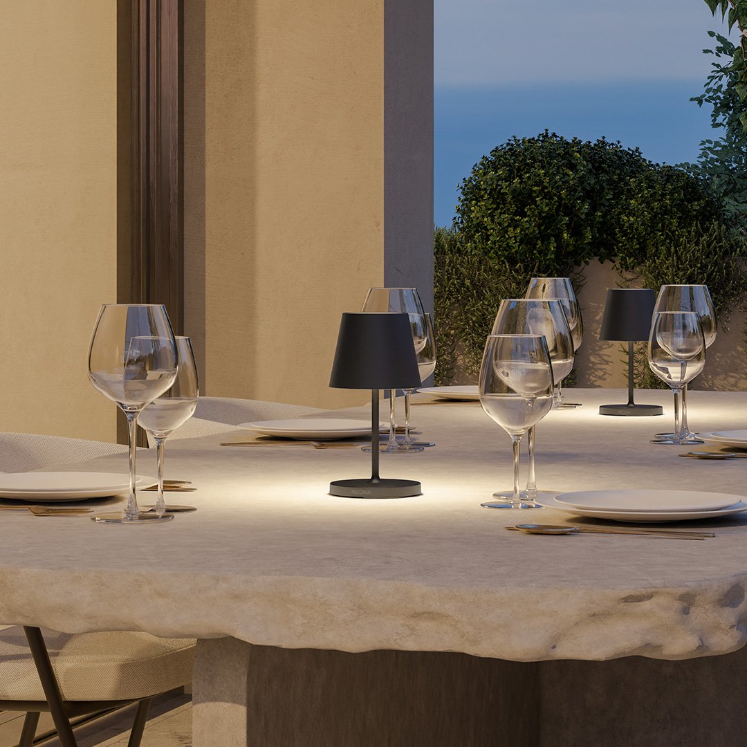 Fiorin | Rechargeable LED Table Lamp