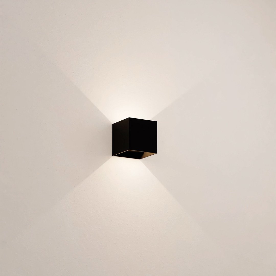 Brymar | LED Wall Light with Adjustable Beam