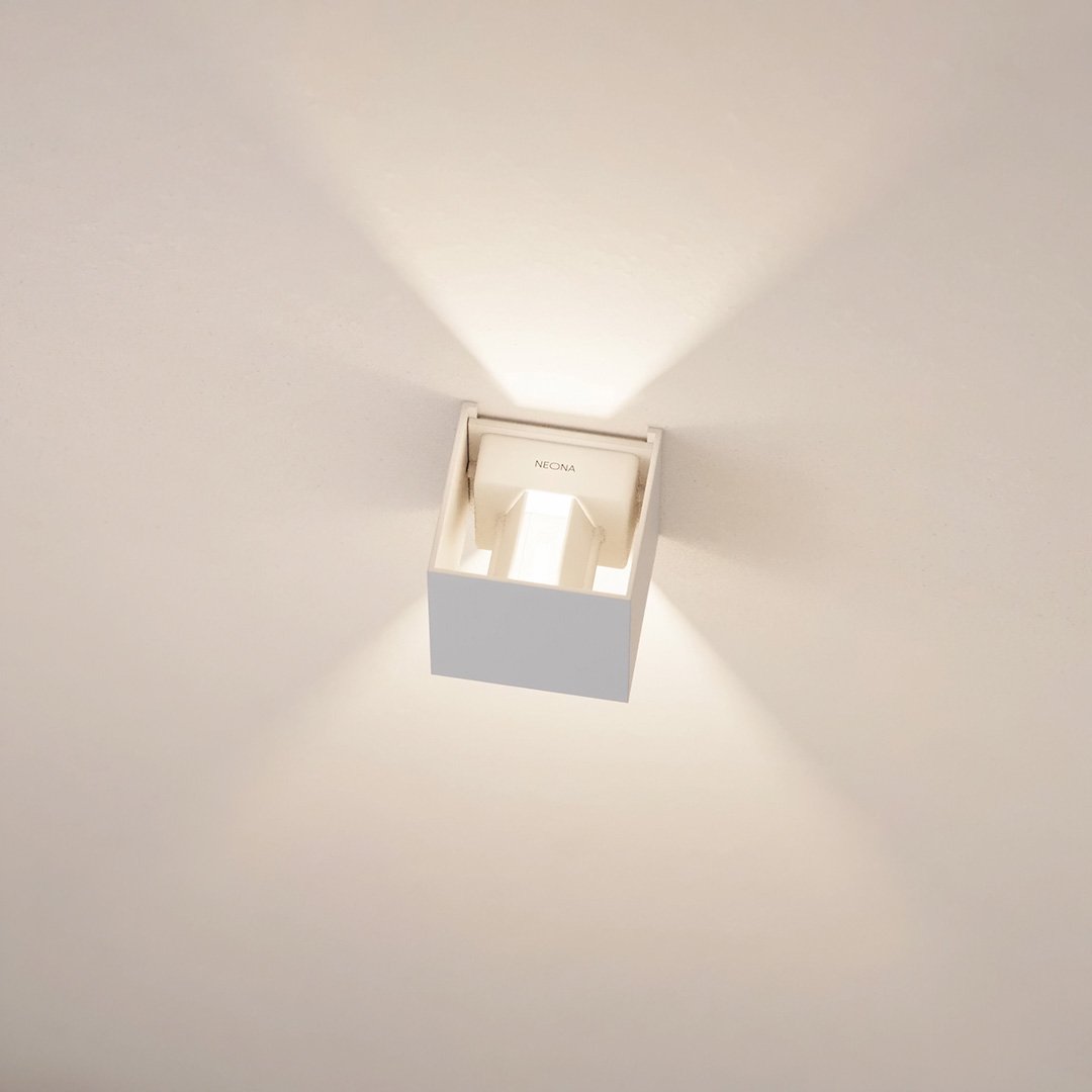 Brymar | LED Wall Light with Adjustable Beam