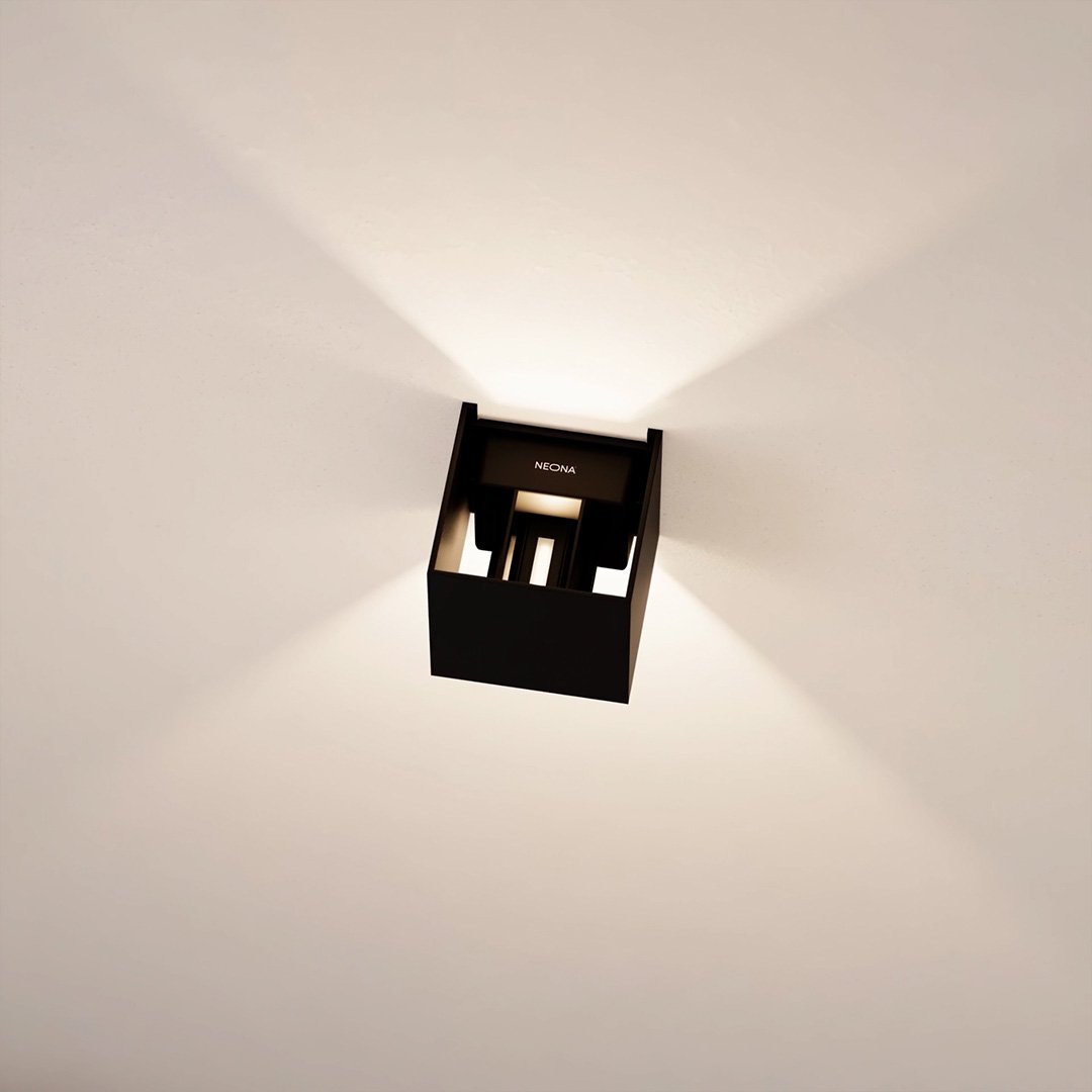 Brymar | LED Wall Light with Adjustable Beam