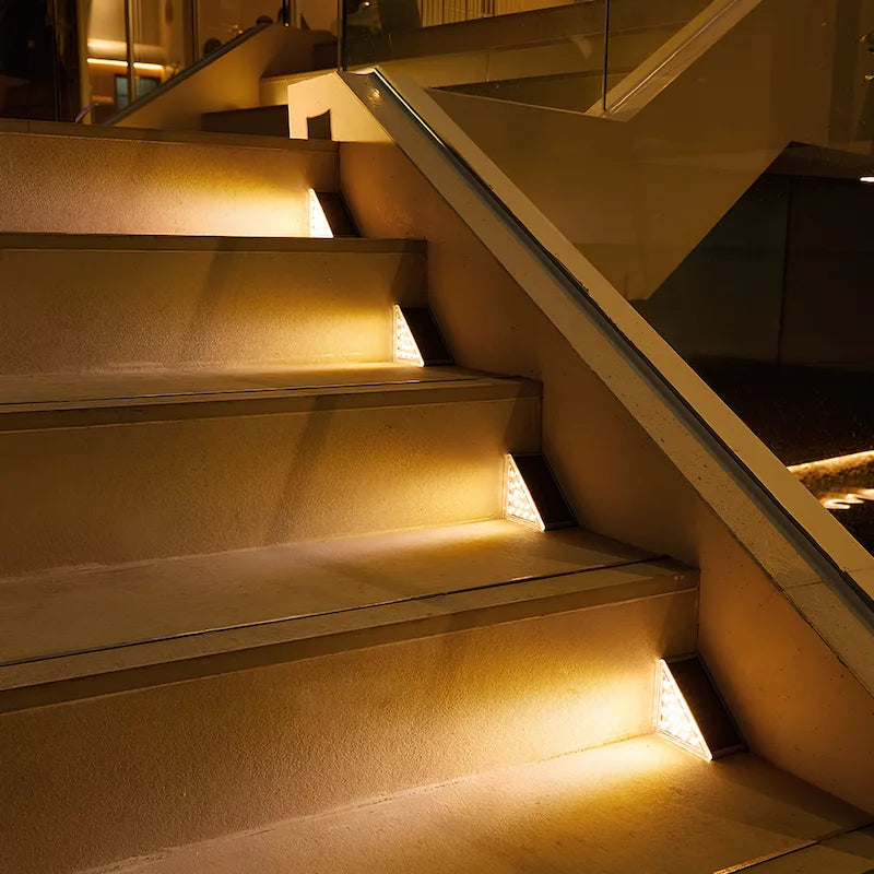Veronia | Solar-Powered Outdoor Step Lights