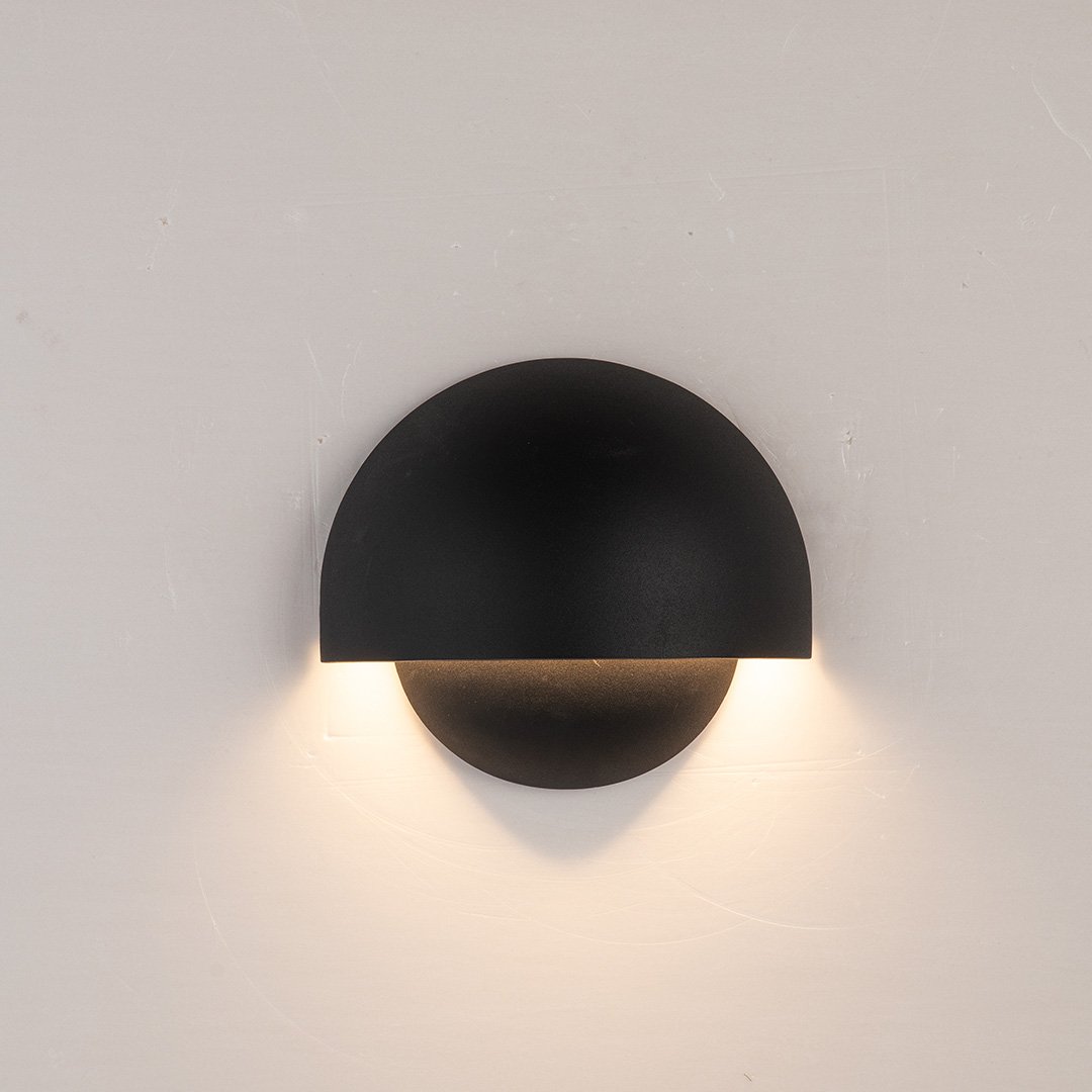 Pace | LED Wall Light with Dual Power Options