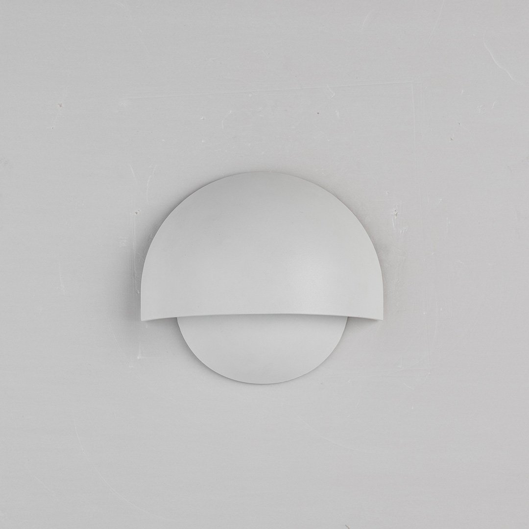 Pace | LED Wall Light with Dual Power Options