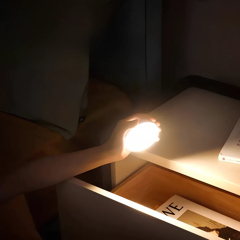 Kyndale | LED Motion Sensor Wall Light with USB Charging