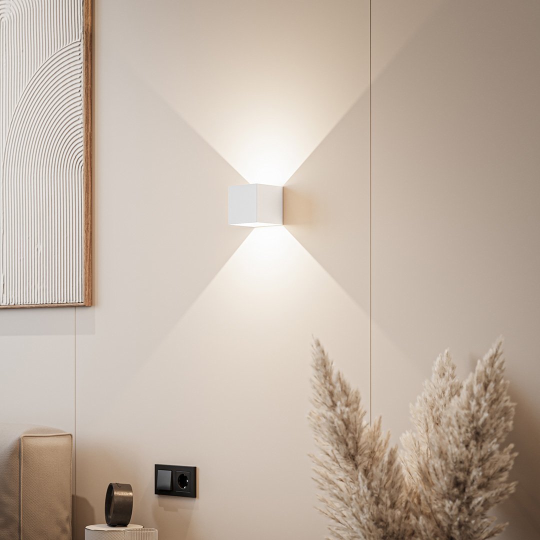 Brymar | LED Wall Light with Adjustable Beam