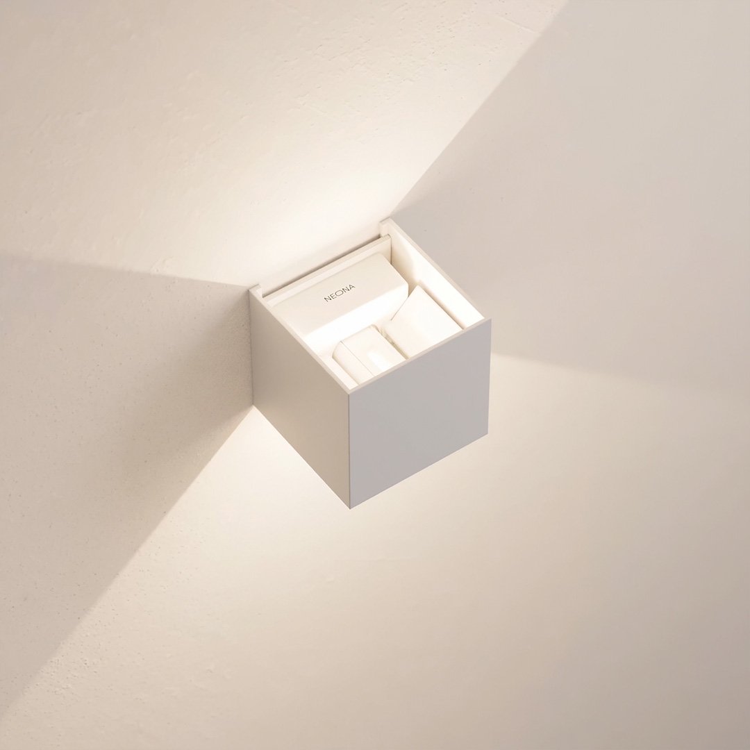 Brymar | LED Wall Light with Adjustable Beam