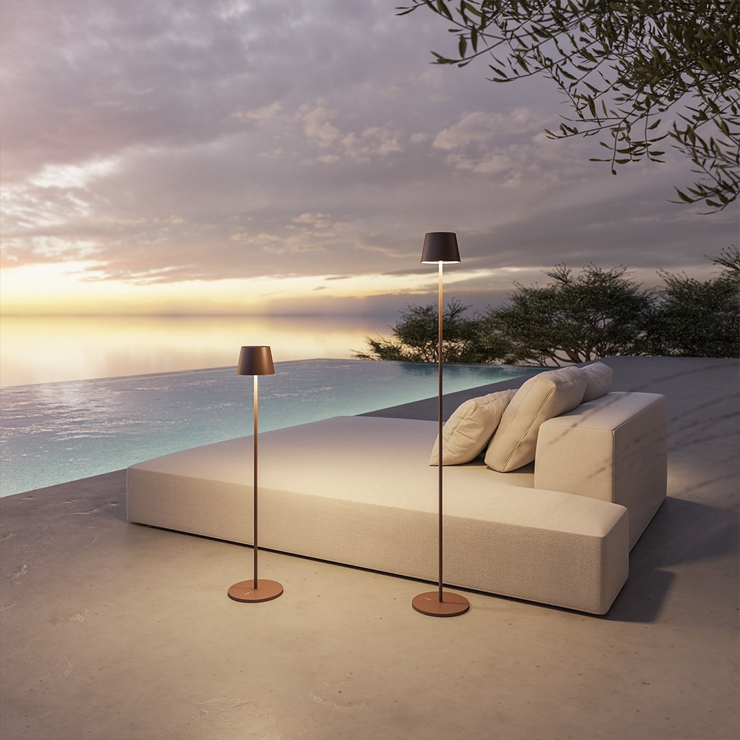 Jett | Battery-Powered LED Floor Lamp