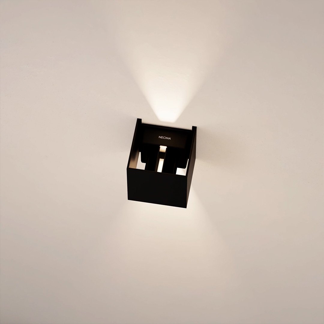Brymar | LED Wall Light with Adjustable Beam